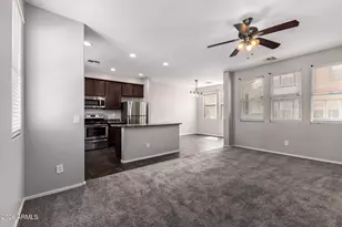 2026 N 78th Glen, Phoenix, AZ 85035 - Photo 7