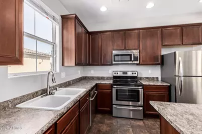 2026 N 78th Glen, Phoenix, AZ 85035 - Photo 13