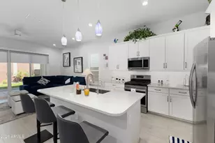 10240 W Lone Cactus Dr, Peoria, AZ 85382 - Photo 3