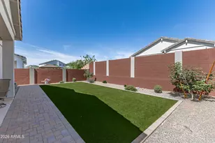 10240 W Lone Cactus Dr, Peoria, AZ 85382 - Photo 3