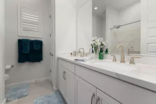 10240 W Lone Cactus Dr, Peoria, AZ 85382 - Photo 29