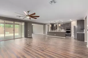 27025 N 69th Ln, Peoria, AZ 85383 - Photo 3