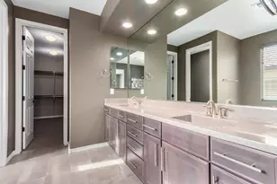 27025 N 69th Ln, Peoria, AZ 85383 - Photo 13