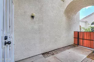 2100 W Lemon Tree Pl, Chandler, AZ 85224 - Photo 5