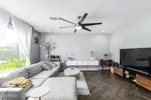 3557 E Tina Dr, Phoenix, AZ 85050 - Photo 5