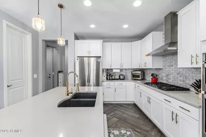 3557 E Tina Drive, Phoenix, AZ 85050 - Photo 11