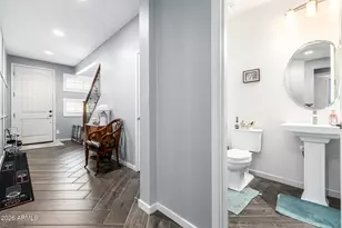 3557 E Tina Dr, Phoenix, AZ 85050 - Photo 13