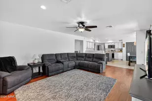 4719 E Rockledge Rd, Phoenix, AZ 85044 - Photo 13