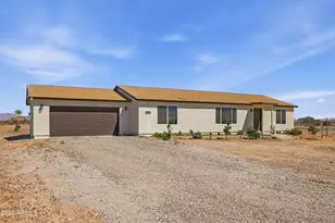37636 W Minnezona Ave, Tonopah, AZ 85354 - Photo 1
