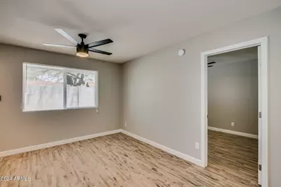 801 E Puget Avenue #Apt 4, Phoenix, AZ 85020 - Photo 9