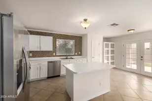 11467 W Austin Thomas Dr, Surprise, AZ 85378 - Photo 7