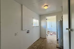 3037 E Brill St, Phoenix, AZ 85008 - Photo 9