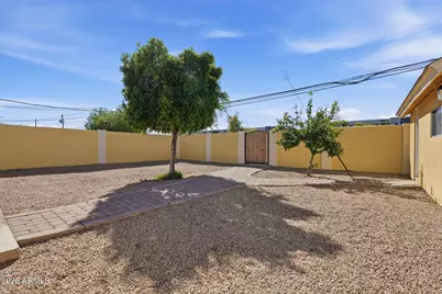 2021 E Howe Avenue, Tempe, AZ 85281 - Photo 39