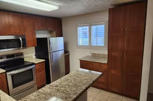 3230 E Pinchot Ave, Phoenix, AZ 85018 - Photo 5