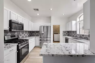 608 W Gary Way, Phoenix, AZ 85041 - Photo 3