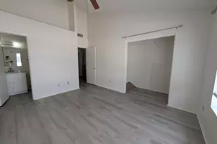 7801 N 44th Dr, Glendale, AZ 85301 - Photo 7