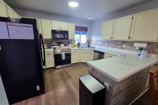 220 N 22nd Pl, Mesa, AZ 85213 - Photo 3