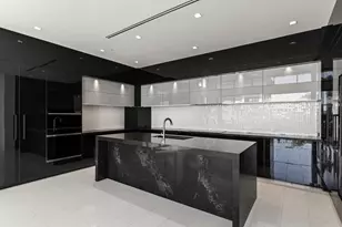 6587 N Palmeraie Blvd, Paradise Valley, AZ 85253 - Photo 1