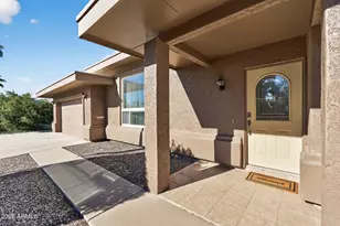 11034 W Crestbrook Dr, Sun City, AZ 85351 - Photo 3
