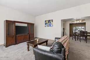 11034 W Crestbrook Dr, Sun City, AZ 85351 - Photo 7