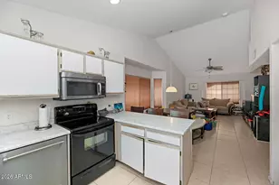 860 N McQueen Rd, Chandler, AZ 85225 - Photo 9