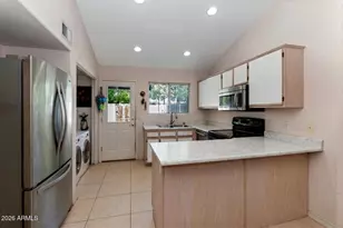 860 N McQueen Rd, Chandler, AZ 85225 - Photo 7