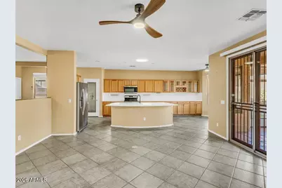 16180 W Ironwood Street, Surprise, AZ 85374 - Photo 9