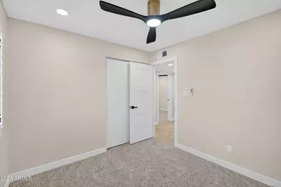 8531 W Vale Drive, Phoenix, AZ 85037 - Photo 17