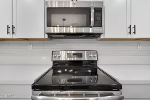 8531 W Vale Dr, Phoenix, AZ 85037 - Photo 29