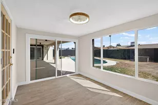 8531 W Vale Dr, Phoenix, AZ 85037 - Photo 27