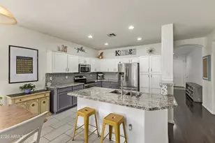 229 S 123rd Dr, Avondale, AZ 85323 - Photo 9