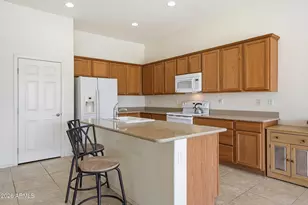 221 W Blue Lagoon Dr, Casa Grande, AZ 85122 - Photo 11