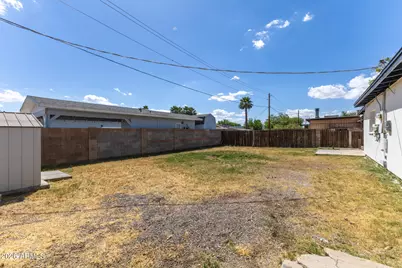 7601 W Sheila Lane, Phoenix, AZ 85033 - Photo 25