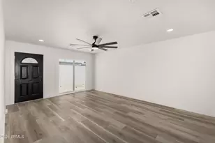 7601 W Sheila Ln, Phoenix, AZ 85033 - Photo 7