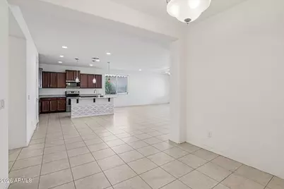 11294 W Vernon Avenue, Avondale, AZ 85392 - Photo 7