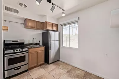 524 W Fairway Drive #Unit 6, Mesa, AZ 85201 - Photo 13