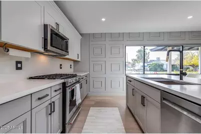 8216 E Lewis Avenue, Scottsdale, AZ 85257 - Photo 5