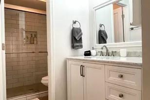 8055 E Thomas Rd, Scottsdale, AZ 85251 - Photo 11