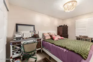 3629 E Winchcomb Dr, Phoenix, AZ 85032 - Photo 9