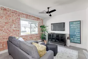 2512 E Thomas Rd, Phoenix, AZ 85016 - Photo 9