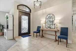 1909 E Coral Tree Dr, Gilbert, AZ 85234 - Photo 3