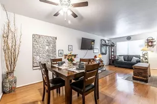 10545 W Coggins Dr, Sun City, AZ 85351 - Photo 7