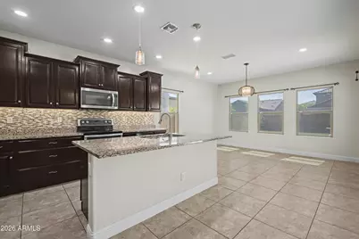 17537 W Lilac Street, Goodyear, AZ 85338 - Photo 9