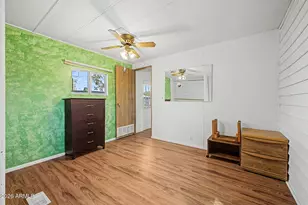 10401 N Cave Creek Rd, Phoenix, AZ 85020 - Photo 11