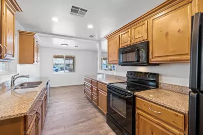 528 W 18th Street, Tempe, AZ 85281 - Photo 9