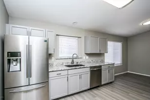 3948 E Stanford Ave, Gilbert, AZ 85234 - Photo 5