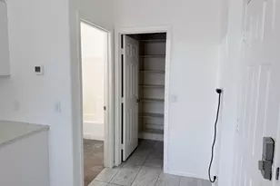 7706 S 24th Dr, Phoenix, AZ 85041 - Photo 7