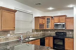 7706 S 24th Dr, Phoenix, AZ 85041 - Photo 3