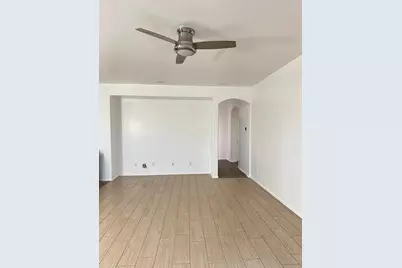 7706 S 24th Drive, Phoenix, AZ 85041 - Photo 11