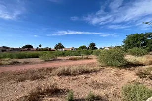 4047 W Whispering Wind Dr, Glendale, AZ 85310 - Photo 31